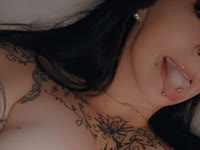 Im an open listener with no judgement, I am a mom and I have patience and I am fun when I feel comfortable, kind and patient viewers will see my freaky side ;)