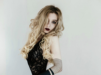 hot strip tease webcam AngelikaMoebius