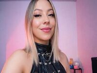 cam girl fingering ArishaTorres