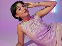 nude webcamgirl ElizabethThaylor