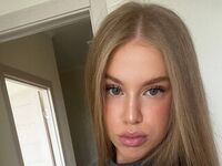 camwhore fingering pussy GinetteHartzheim