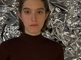 sexy webcam girl MaeganDegiacomo