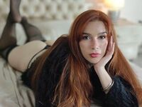 cam girl playing with sextoy NinaFerreir