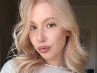 live webcam performer OpalDines