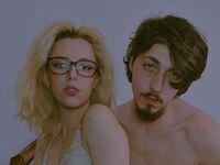 live webcam girl giving blowjob ArianaAndBruce