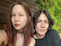 live couple blowjob cam CoralineAiden
