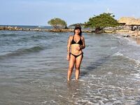 girl spanking cam SashaRuyz