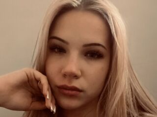 adult webcam chatroom AletaKunde