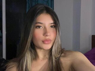 camwhore spreading pussy AmberElias
