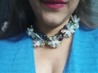 nude camgirl photo AmellaCharlotte