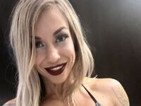 masturbating camgirl AmericanBarbie