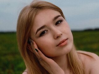 girl topless chat AnnieMounten