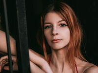 camslut fingering shaved pussy ArianeRogers