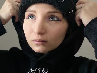 cam girl masturbating with vibrator ArieAravjo