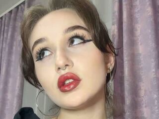 cam girl playing with dildo AureliaDeperte