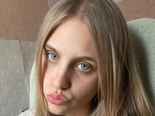 naughty cam bitch AyannaOverturf