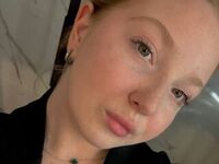 fingering cam slut BellaAllen