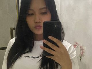 camgirl showing pussy BerniceMaguire