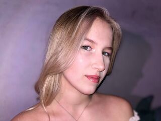 girl sex cam BettyKirsy