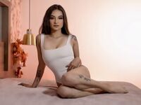 camwhore masturbating with vibrator BiaCosta