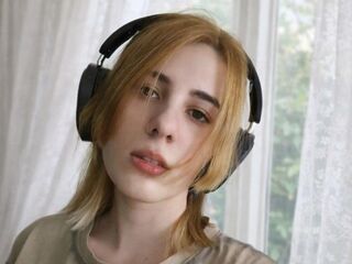 sexy camgirl live CarlHanchett