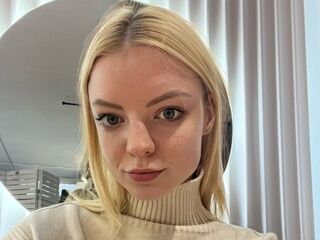 camgirl live sex photo CarlenePattie