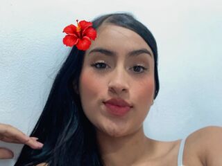 naked camgirl masturbating with vibrator ChanelBibelot