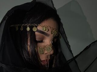 extreme webcam ChloeRouz