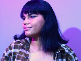 camporn ChloyWallace