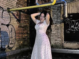 camgirl showing pussy CristaMilanowski