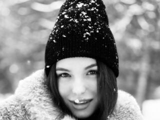 camgirl playing with vibrator CurtisStelmack