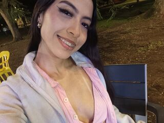 free chatroom DahliaSofia