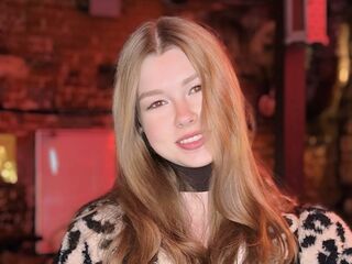 camwhore picture DainaThroneberry