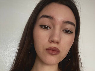 naughty camgirl fingering shaved pussy DayleShibuya