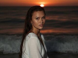 naked camgirl masturbating DelilahCoryea