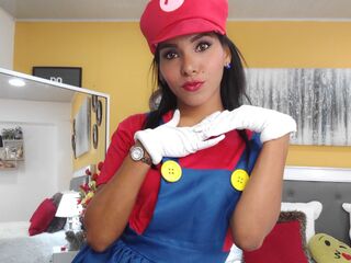 naughty camwhore DllLoren