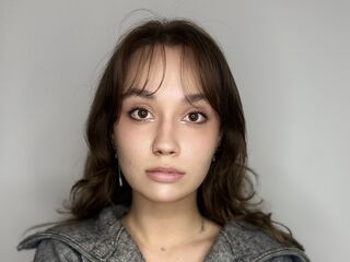 camgirl masturbating with sex toy ElanaSondag