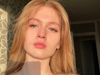 shaved pussy web cam EleanorPattinson