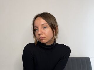 webcam babe EleonoraSzabo