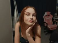 live webcam performer ElgaFarr