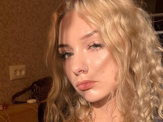 naked camgirl photo EliseHulvey