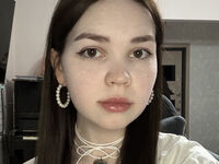 cam girl showing tits EmilyCarler