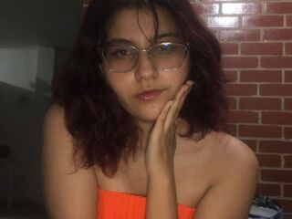 camwhore video EmilyRoar