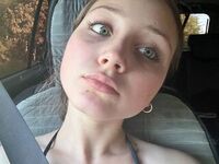 kinky video chat performer HelgaHumenik