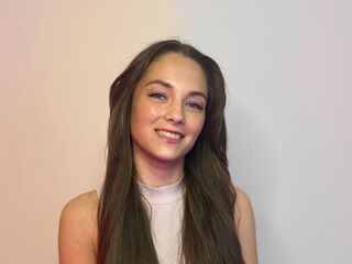 naughty cam girl masturbating with dildo HenriettaGrundy
