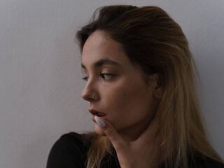 kinky webcam model HermilaKapper
