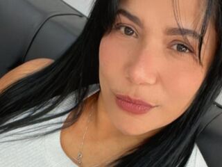 adult liveshow HillaryRouss