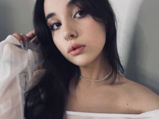 sex cam online IlonaShy