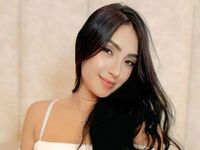 naked camgirl fingering pussy IsabellaCastlen