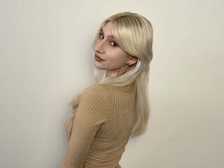 cam girl playing with sextoy JoslynCobbin